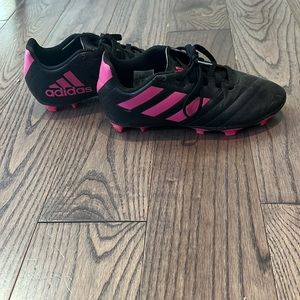 Adidas girls soccer cleats